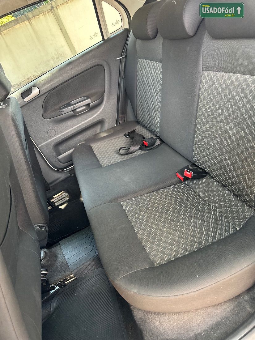 Volkswagen Gol Comfortline 1.6 4P Total Flex 2014/2015 — foto 7 de 10