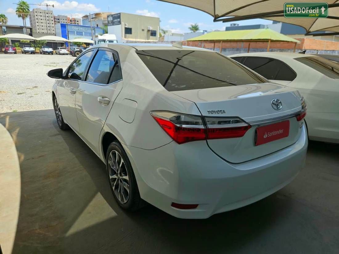 Toyota Corolla Altis 2.0 Automático Flex 2017/2018 — foto 4 de 8