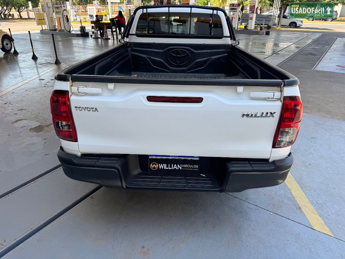 Toyota Hilux CS 4x4 2.8 TDI Mecânico Diesel 2023/2024 — foto 10 de 18