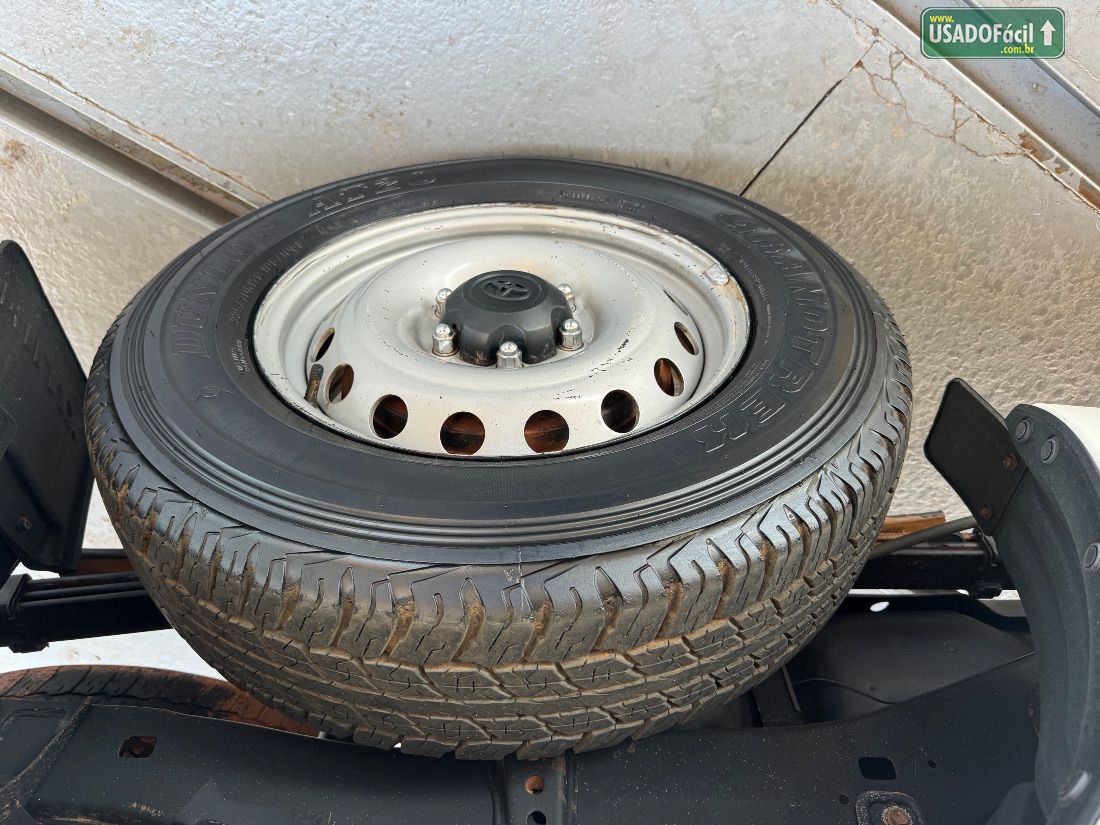 Toyota Hilux CS 4x4 2.8 TDI Mecânico Diesel 2023/2024 — foto 5 de 18