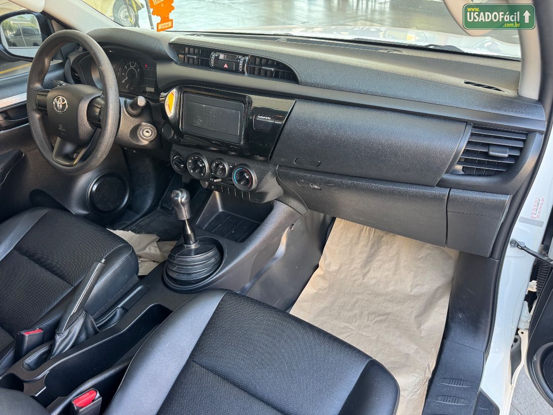 Toyota Hilux CS 4x4 2.8 TDI Mecânico Diesel 2023/2024 — foto 8 de 18