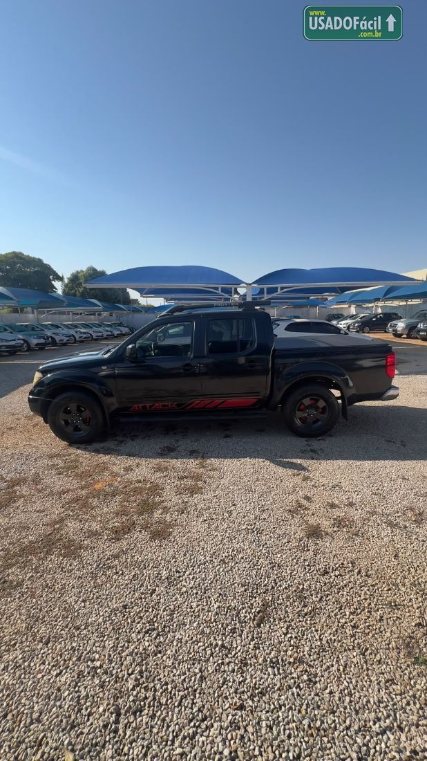Nissan Frontier SE Attack CD 2.5 4x2 Turbo Diesel 2012/2013 — foto 2 de 11