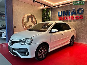Toyota Etios Sedan Platinum 1.5 Automático Flex