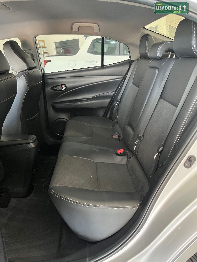 Toyota Yaris Sedan XS 1.5 Automático Flex 2022/2023 — foto 12 de 13