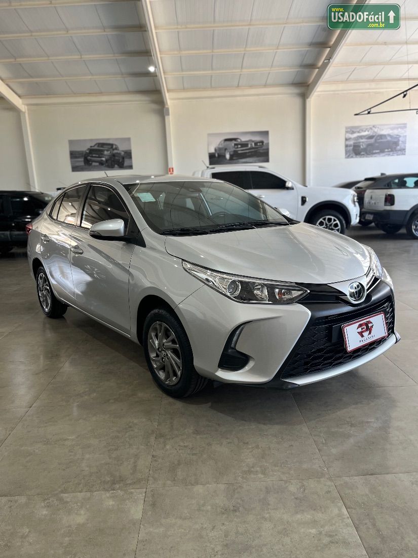 Toyota Yaris Sedan XS 1.5 Automático Flex 2022/2023 — foto 9 de 13