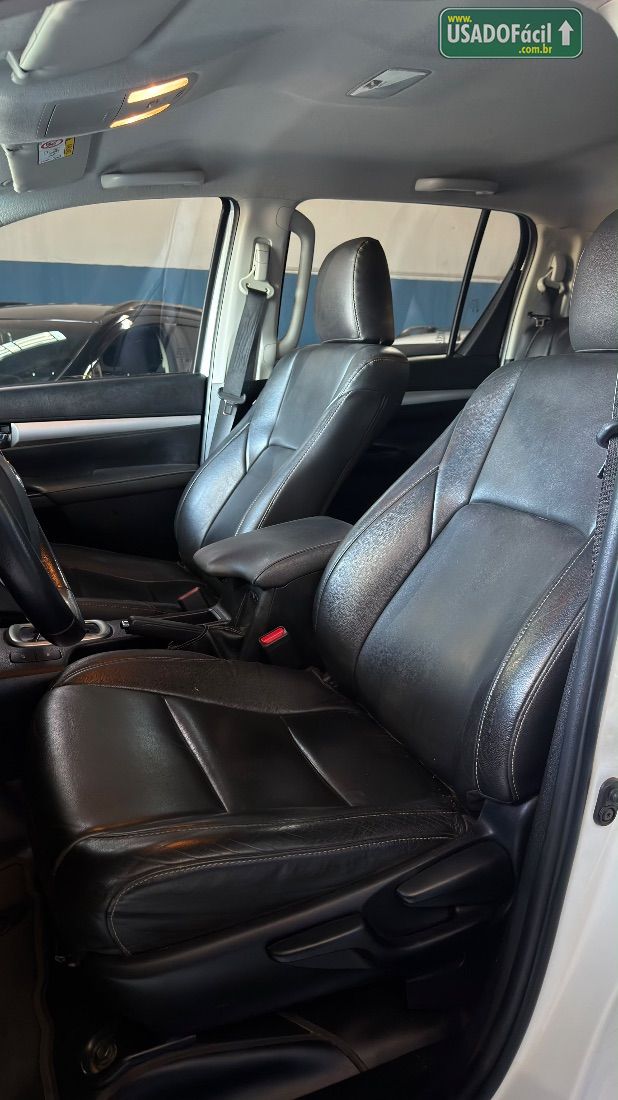 Toyota Hilux SR CD 2.8 4X4 TDI Automático Diesel 2024/2024 — foto 8 de 10