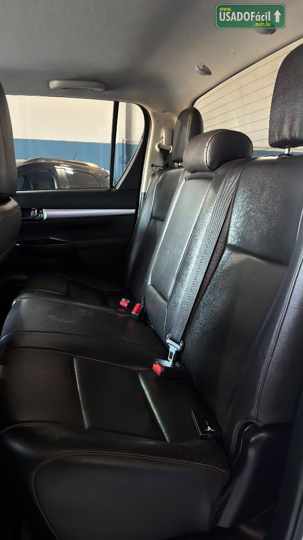 Toyota Hilux SR CD 2.8 4X4 TDI Automático Diesel 2024/2024 — foto 9 de 10