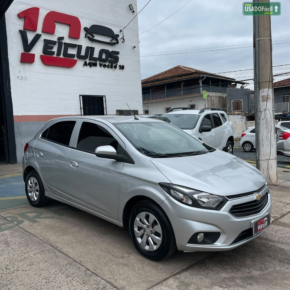 CHEVROLET/GM Onix Hatch LT 1.0 Mecânico Flex 2017/2017 — foto 2 de 10