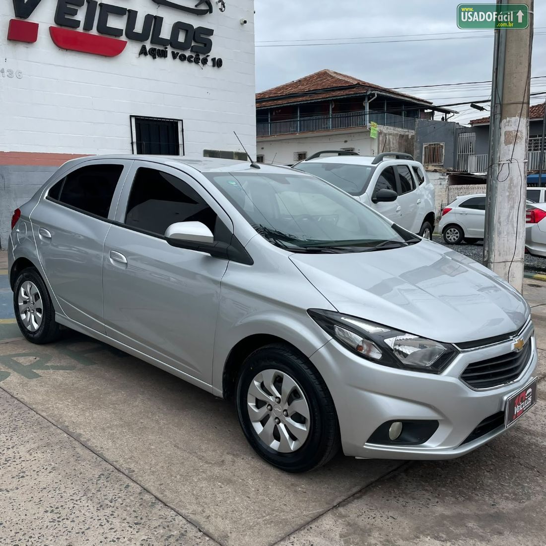 CHEVROLET/GM Onix Hatch LT 1.0 Mecânico Flex 2017/2017 — foto 3 de 10