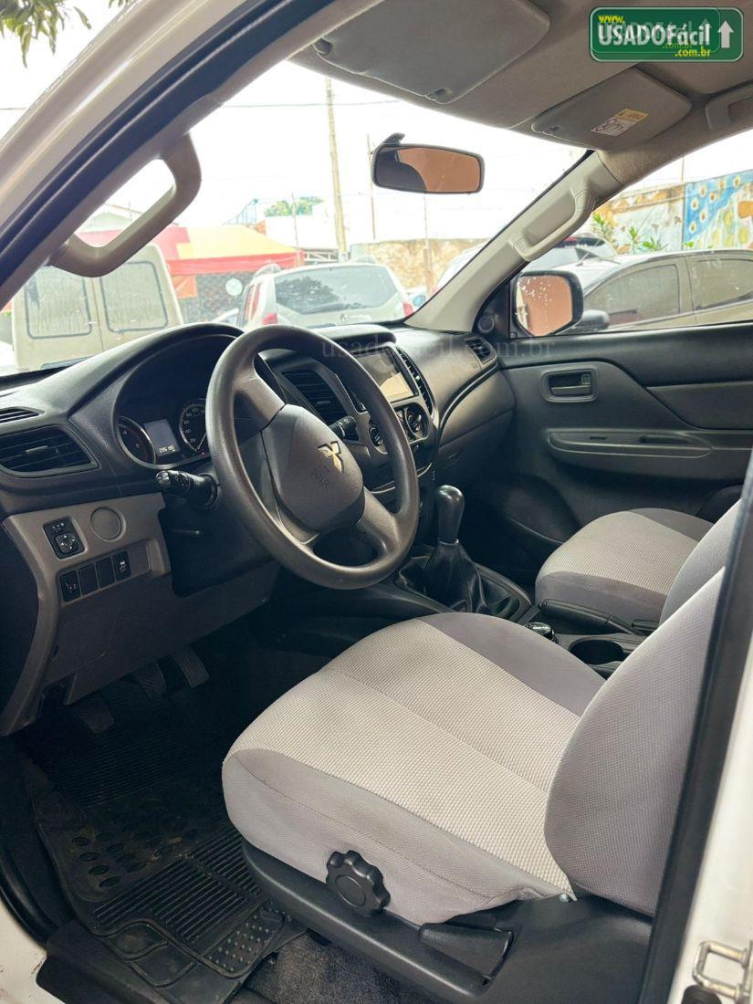 MITSUBISHI L200 Triton Outdoor GLX CD 2.4 4x4 Mecânico Diesel 2022/2023 — foto 5 de 10
