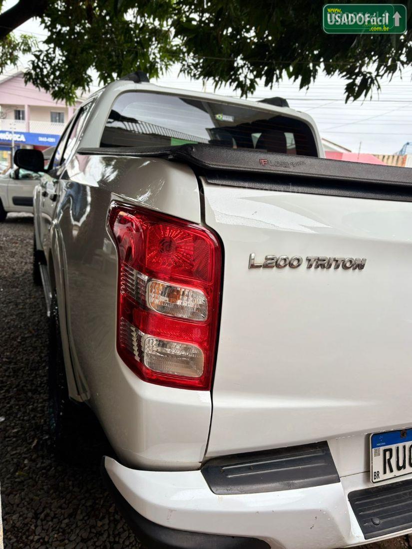 MITSUBISHI L200 Triton Outdoor GLX CD 2.4 4x4 Mecânico Diesel 2022/2023 — foto 9 de 10
