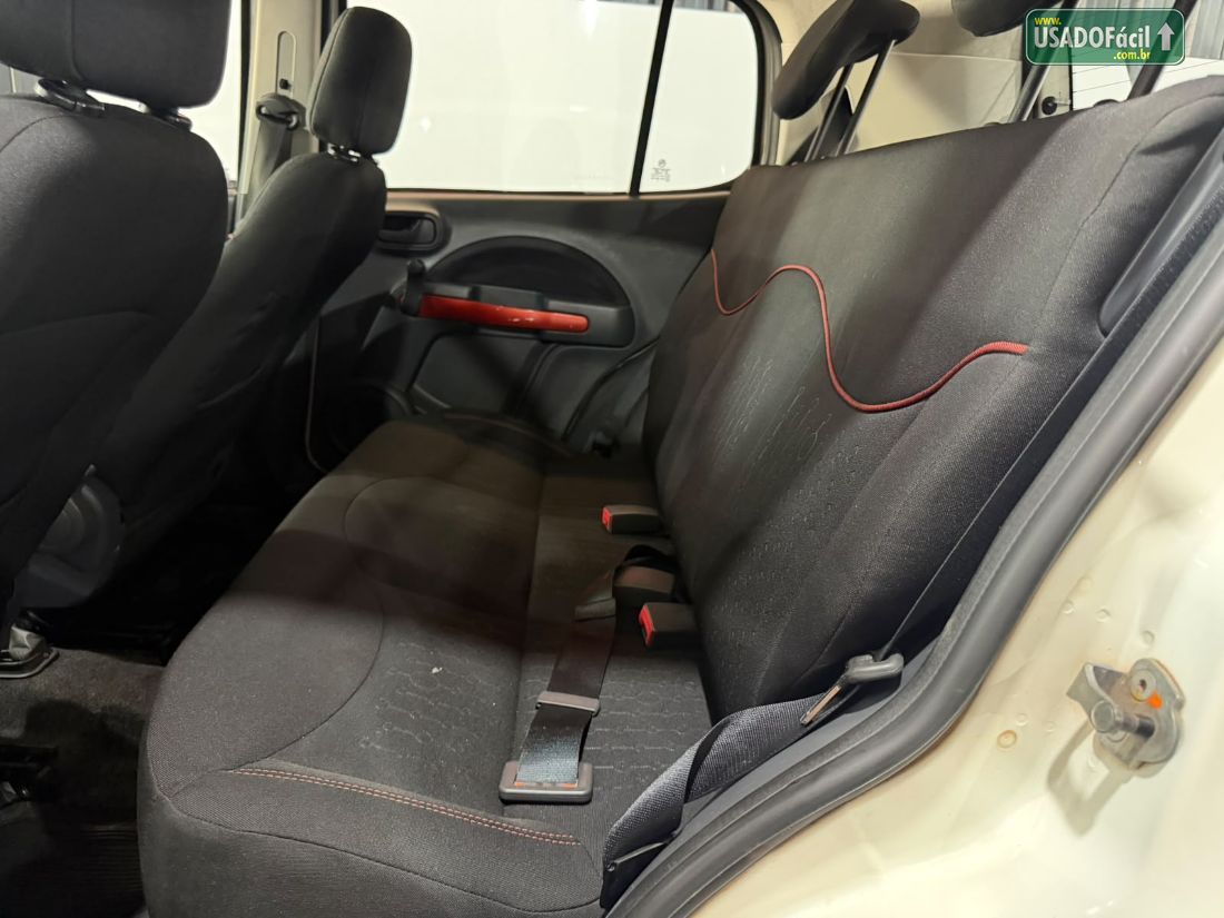 Fiat Uno Sporting 1.4 EVO Fire Flex 4P 2012/2013 — foto 8 de 11