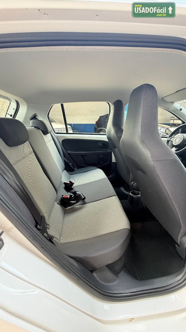 Volkswagen Up! Take 1.0 Total Flex 5P 2016/2017 — foto 9 de 11