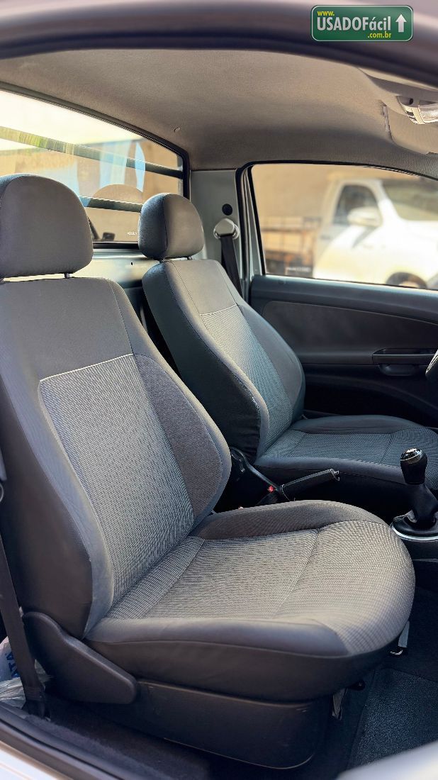 Volkswagen Saveiro CS 1.6 Mi Total Flex 2014/2014 — foto 9 de 12