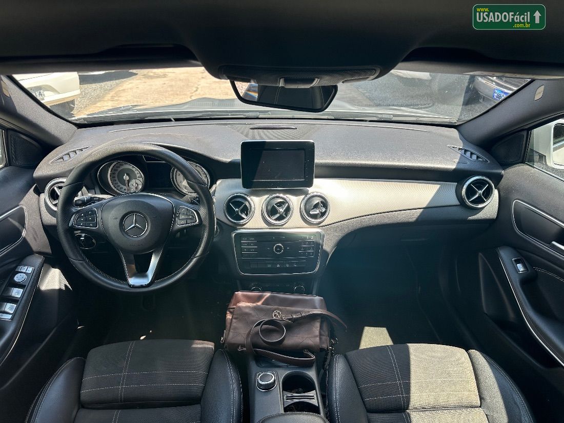 Mercedes-Benz GLA 200 Advance 1.6 Automático Flex 2016/2016 — foto 10 de 15
