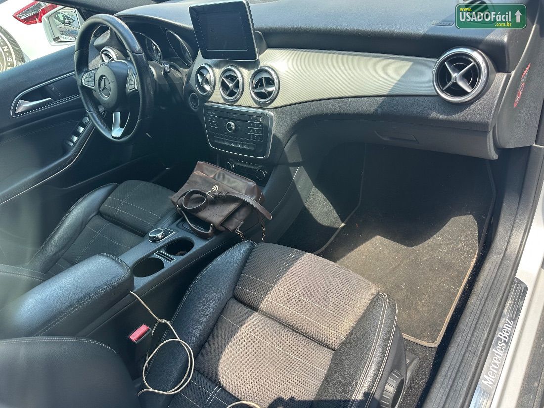Mercedes-Benz GLA 200 Advance 1.6 Automático Flex 2016/2016 — foto 14 de 15