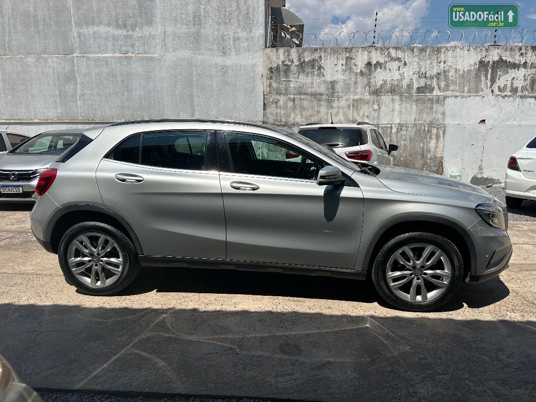 Mercedes-Benz GLA 200 Advance 1.6 Automático Flex 2016/2016 — foto 3 de 15