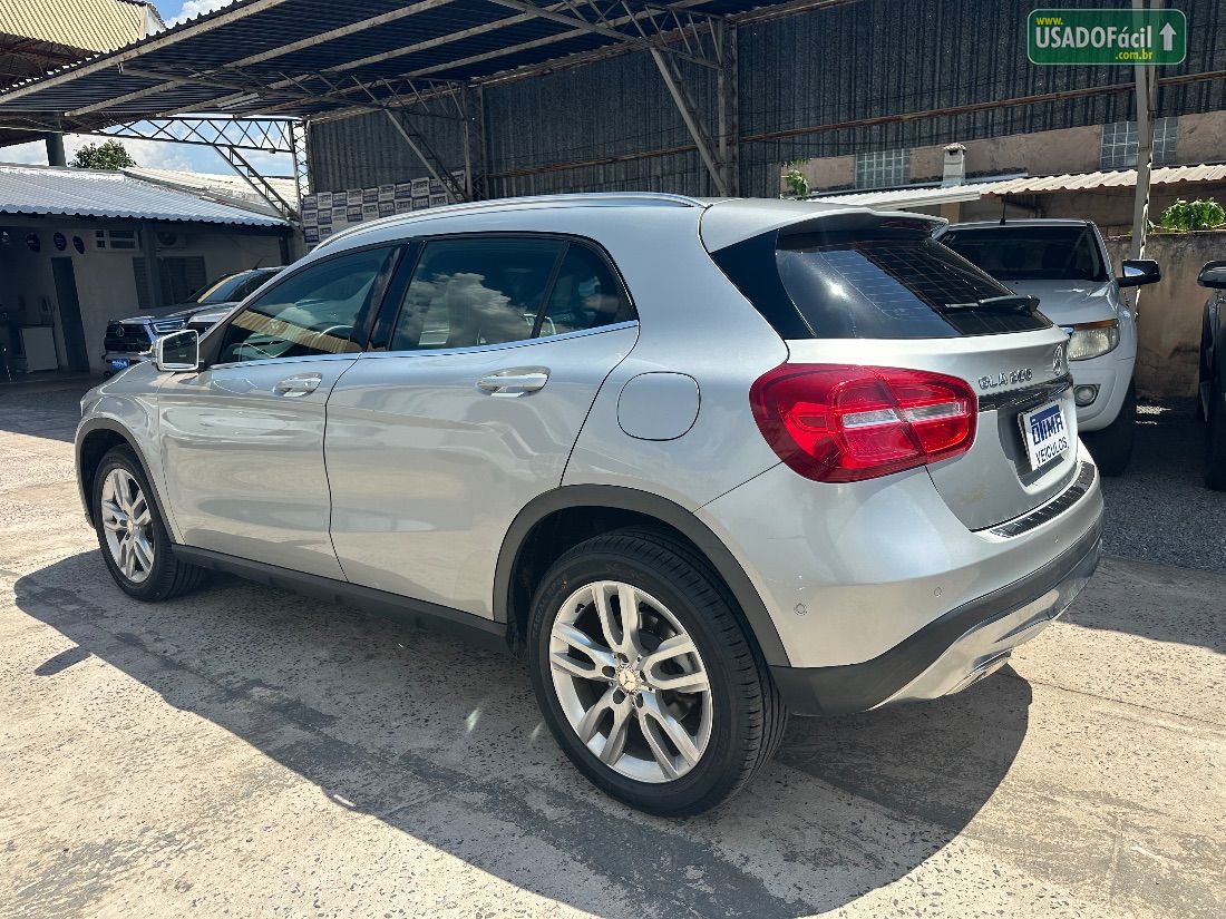 Mercedes-Benz GLA 200 Advance 1.6 Automático Flex 2016/2016 — foto 6 de 15