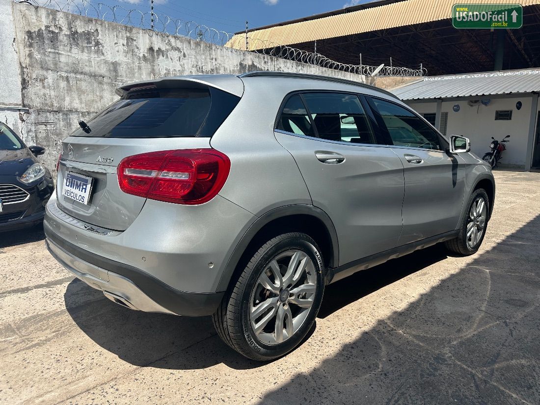 Mercedes-Benz GLA 200 Advance 1.6 Automático Flex 2016/2016 — foto 8 de 15