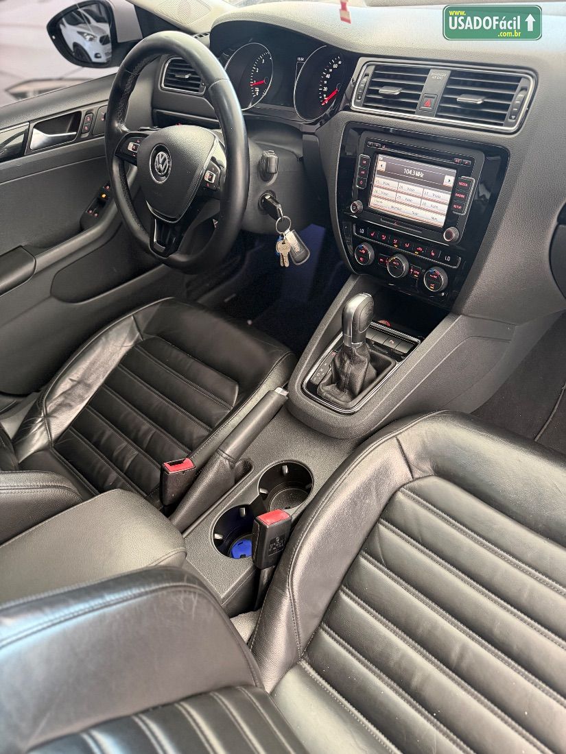 Volkswagen Jetta Highline 2.0 TSI Automático Tiptronic 2015/2015 — foto 9 de 19