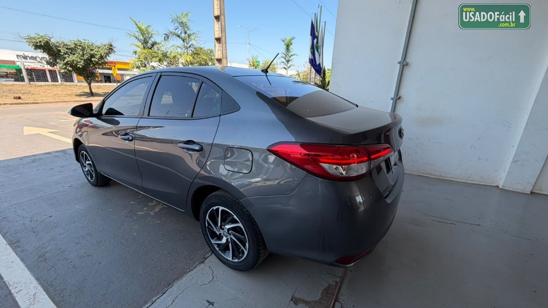 Toyota Yaris Sedan XLS 1.5 Automático Flex 2023/2024 — foto 15 de 16