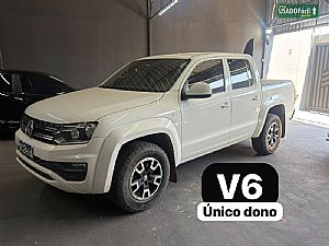 Volkswagen Amarok Comfortline 3.0 V6 4X4 TDI Automático Diesel