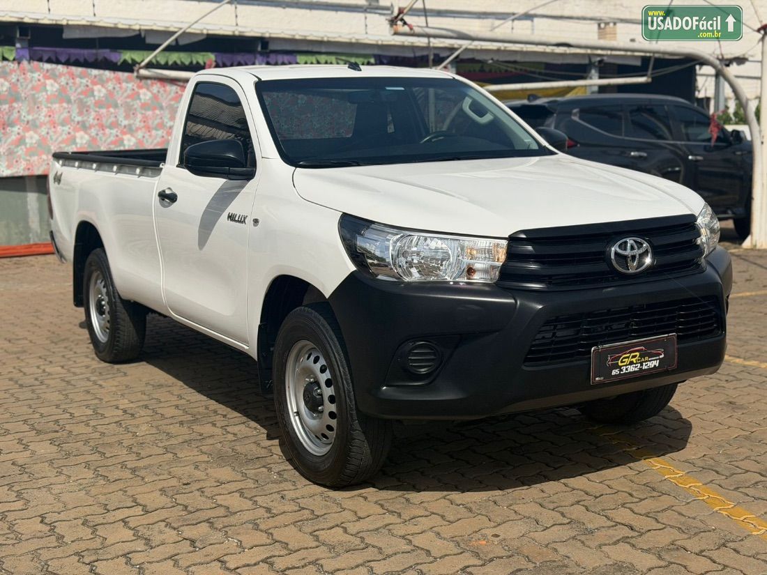 Toyota Hilux CS 4x4 2.8 TDI Mecânico Diesel 2024/2025 — foto 2 de 9