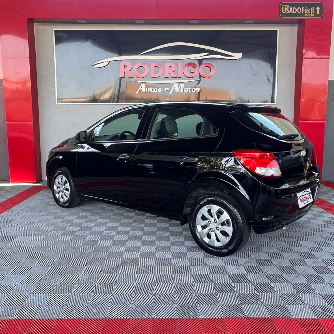 CHEVROLET/GM Onix Hatch LS 1.0 Mecânico Flex 2015/2015 — foto 6 de 11