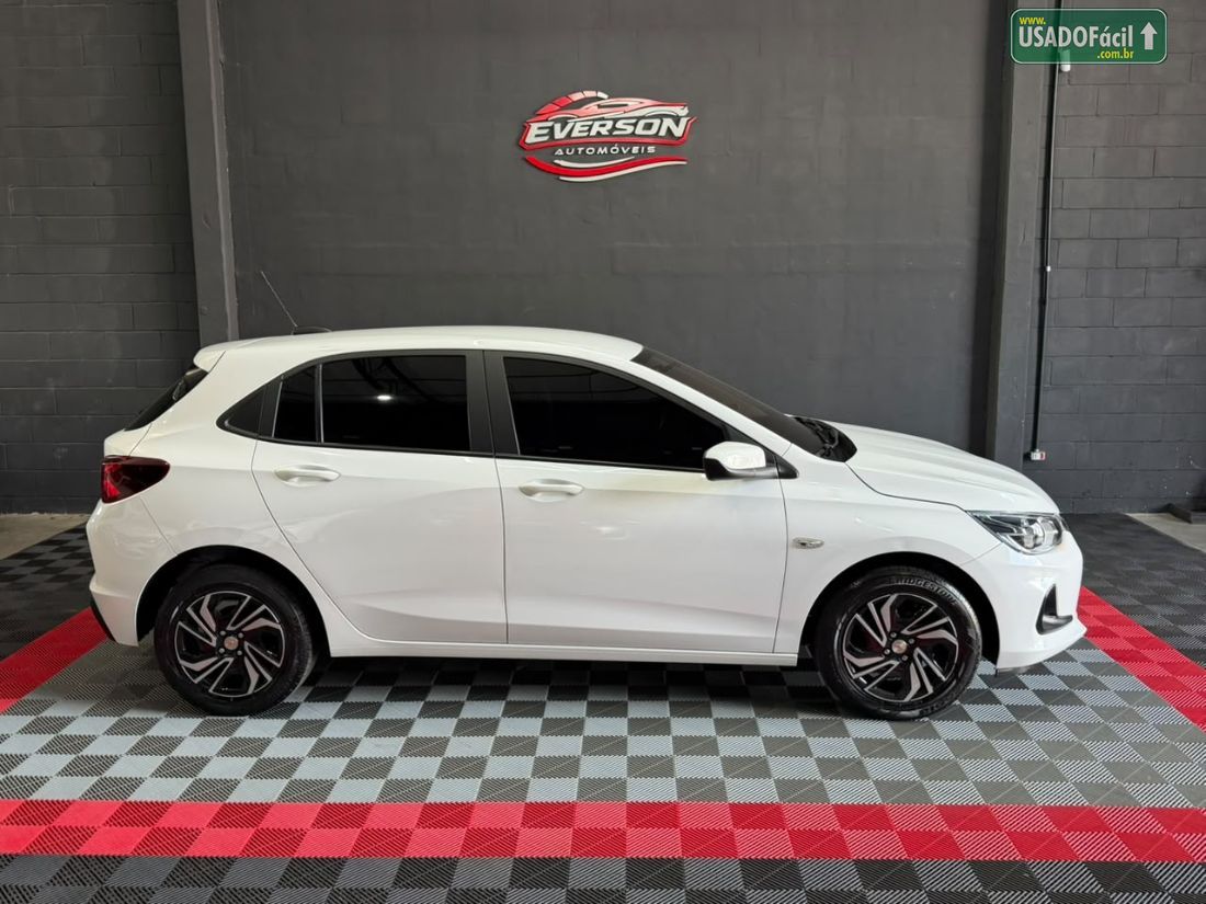 CHEVROLET/GM Onix Hatch 1.0 Mecânico Flex 2023/2024 — foto 4 de 15