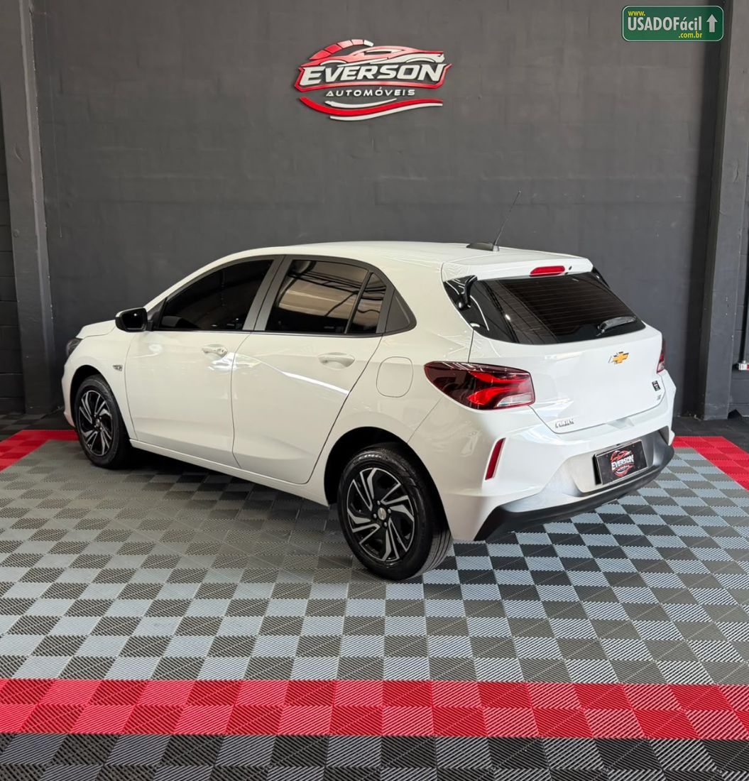 CHEVROLET/GM Onix Hatch 1.0 Mecânico Flex 2023/2024 — foto 6 de 15