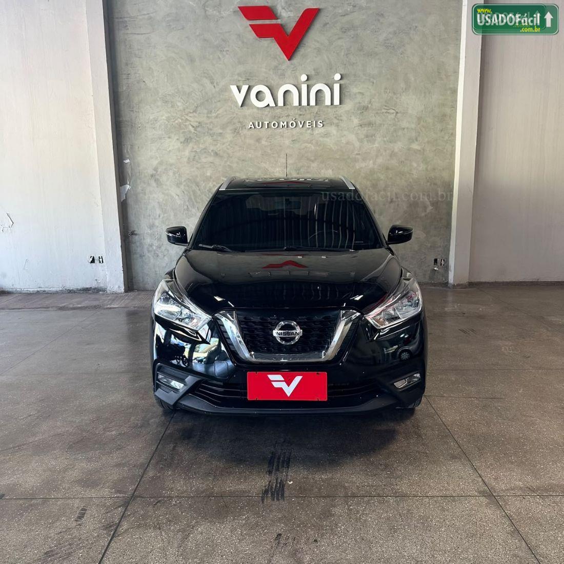 Nissan Kicks SV 1.6 Automático FlexStar 2017/2018 — foto 2 de 15