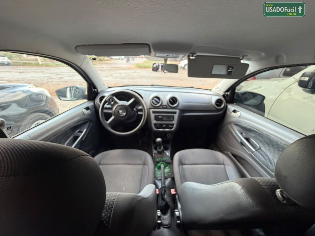 Volkswagen Voyage City 1.6 Mi Total Flex 2015/2015 — foto 7 de 8