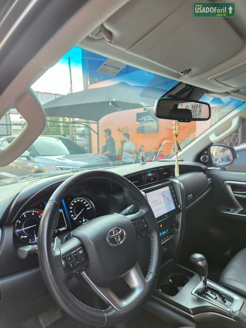 TOYOTA Hilux SW4 SRX 2.8 4x4 TDI Automático Diesel 2021/2021 — foto 7 de 15