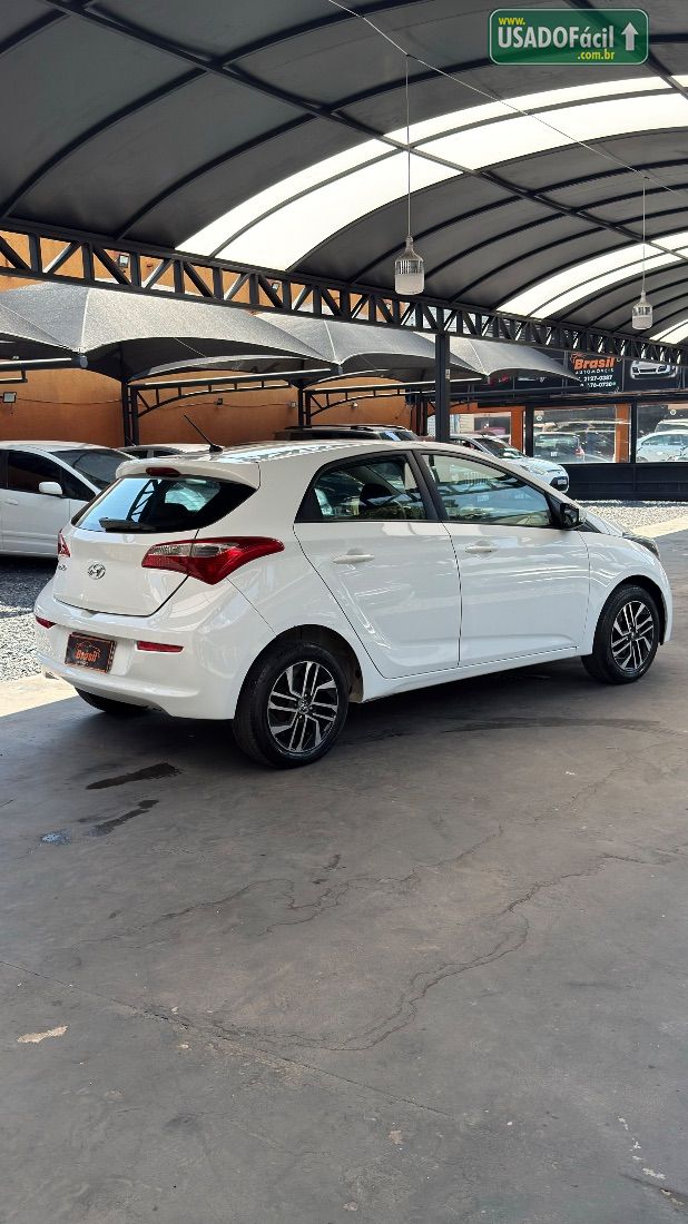 Hyundai HB20 Hatch Comfort 1.0 Flex 2016/2016 — foto 4 de 16