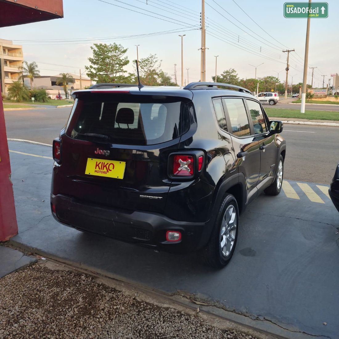 Jeep Renegade Sport 1.8 4x2 Automático Flex 2018/2018 — foto 4 de 16