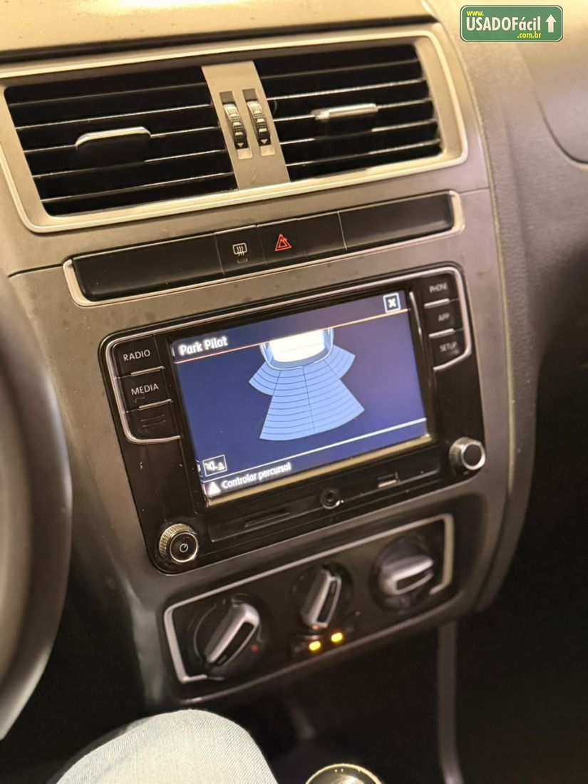 Volkswagen Fox Connect 1.6 4P Flex 2021/2022 — foto 19 de 20