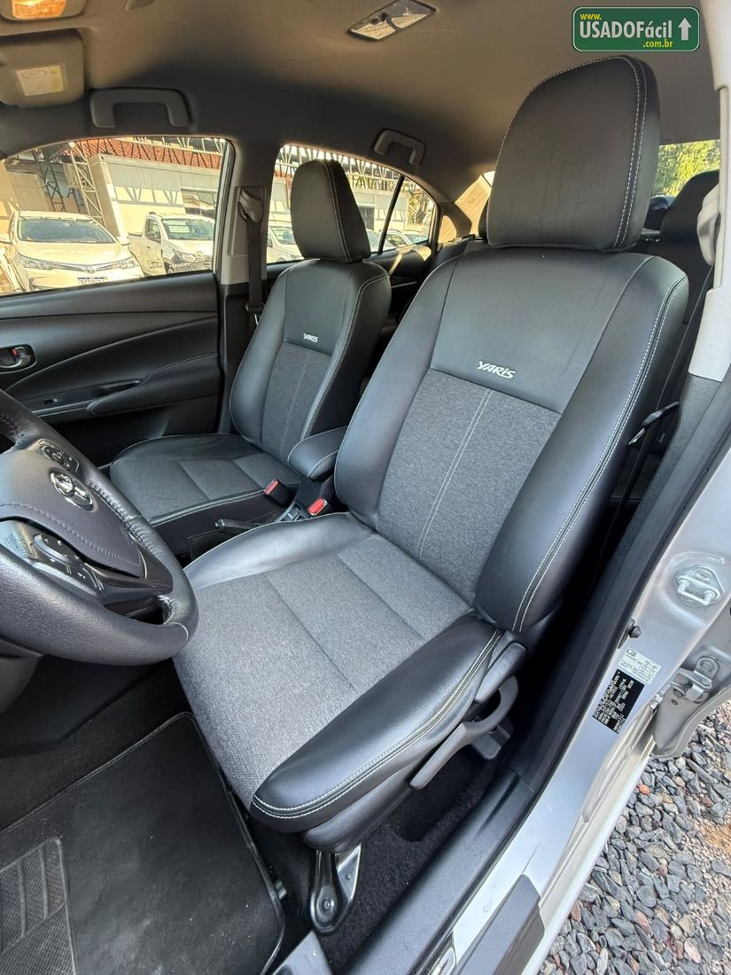 Toyota Yaris Sedan XS 1.5 Automático Flex 2022/2023 — foto 10 de 28