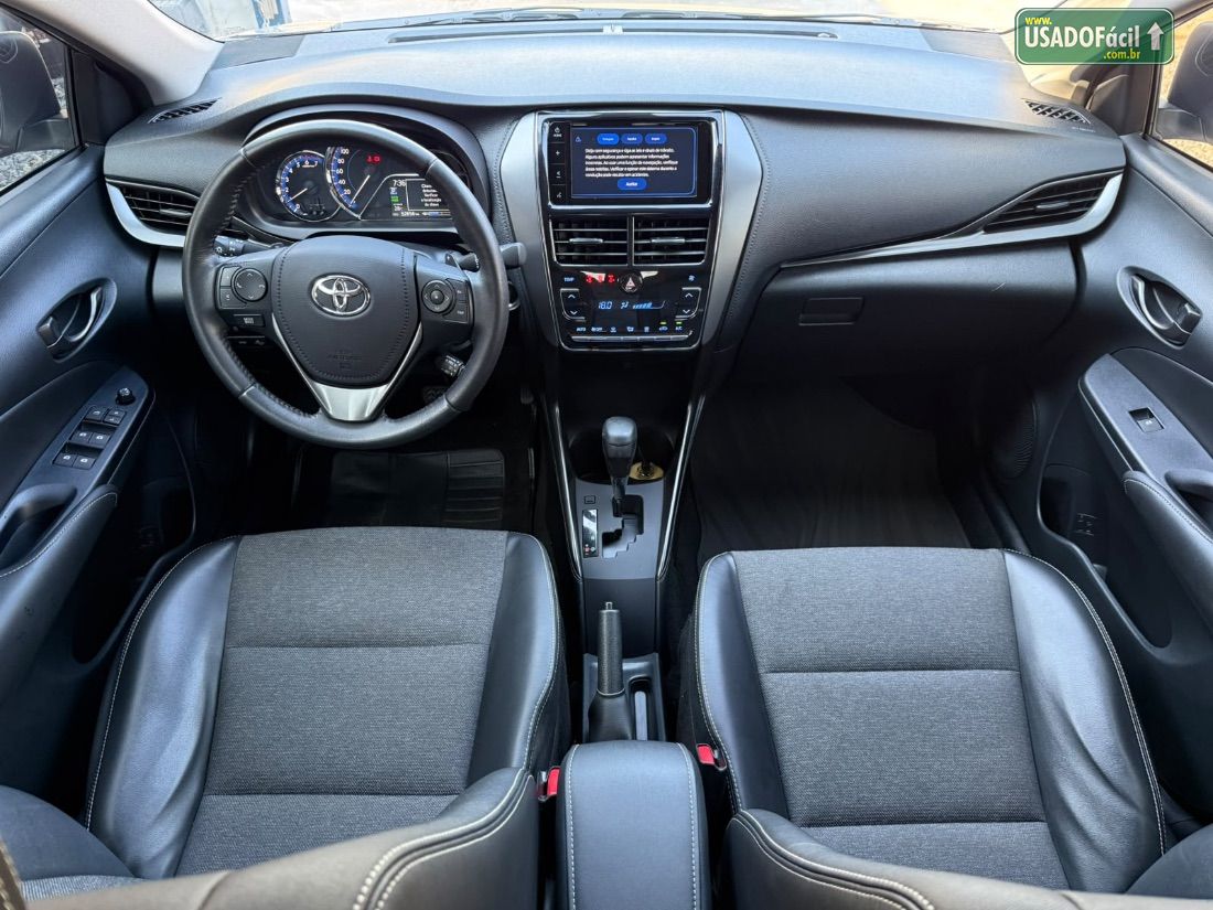 Toyota Yaris Sedan XS 1.5 Automático Flex 2022/2023 — foto 13 de 28
