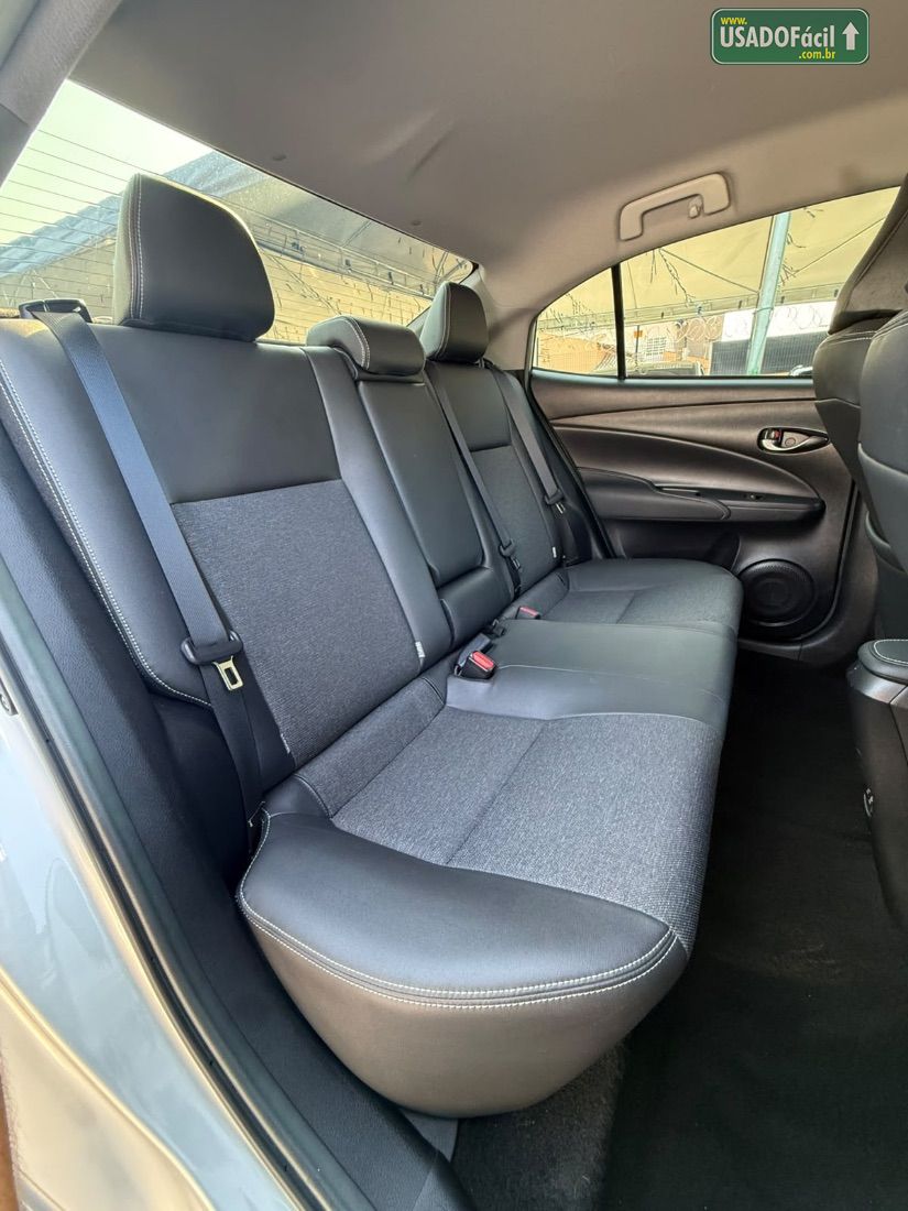 Toyota Yaris Sedan XS 1.5 Automático Flex 2022/2023 — foto 21 de 28