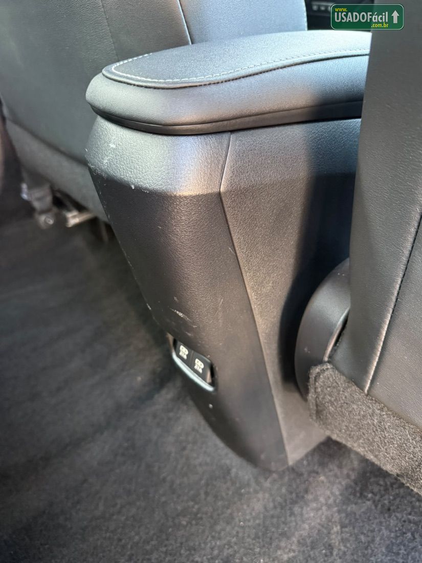 Toyota Yaris Sedan XS 1.5 Automático Flex 2022/2023 — foto 23 de 28