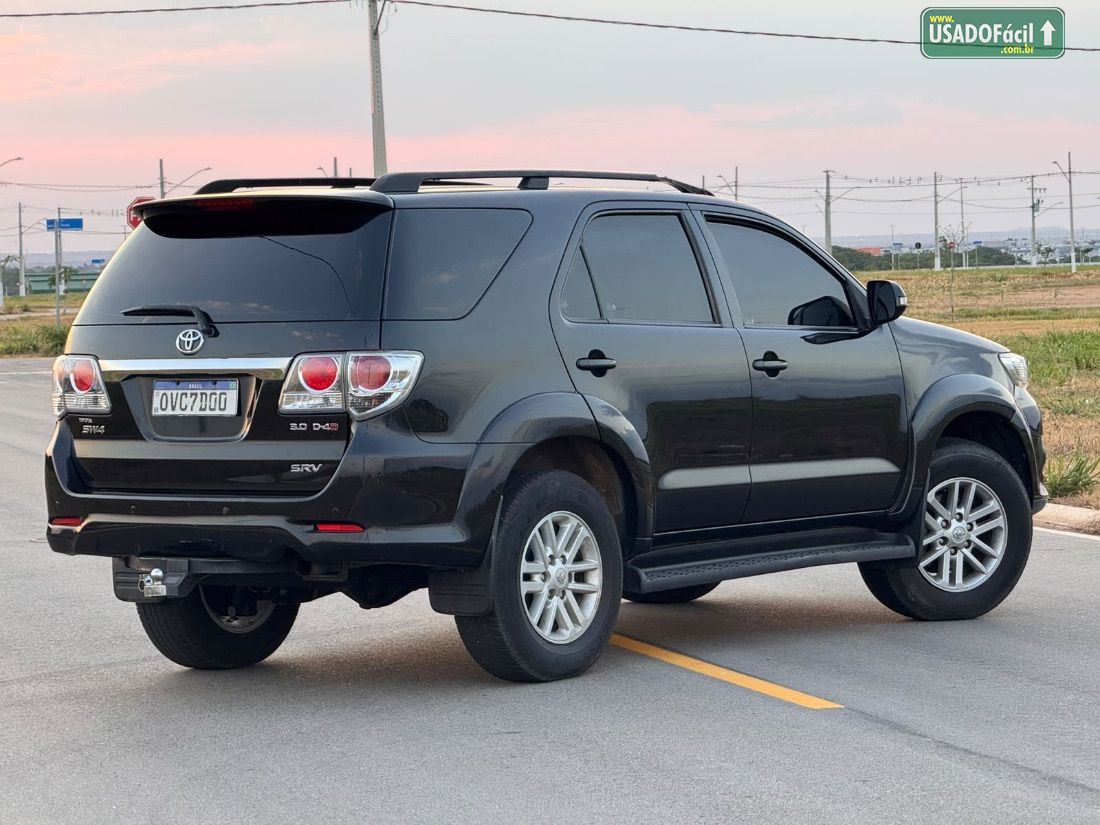 Toyota Hilux SW4 SRV D4-D 3.0 4x4 TDI Automático Diesel 2014/2014 — foto 4 de 11