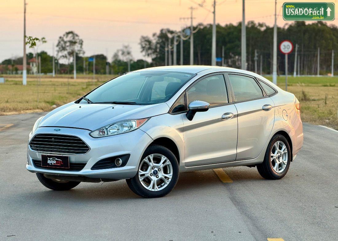 FORD Fiesta Sedan 1.6 Automático Flex 2013/2014 — foto 3 de 10