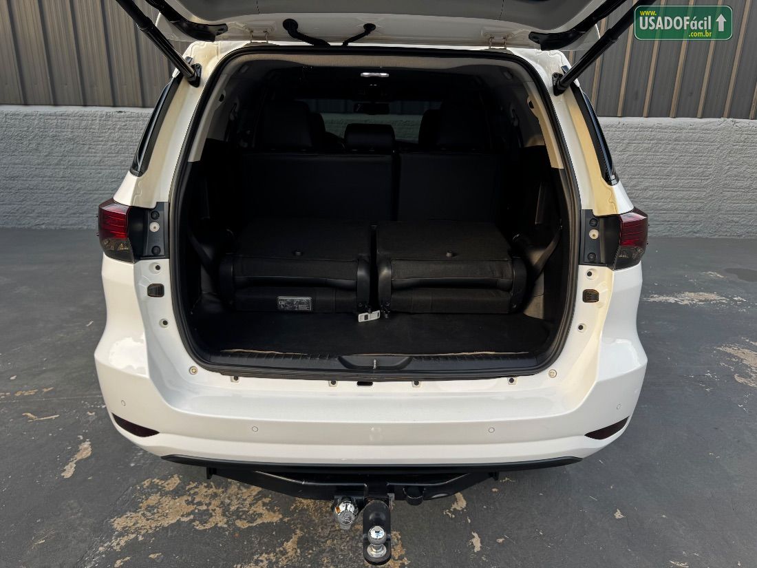 Toyota Hilux SW4 SRV 4x2 2.7 Automático Flex 2021/2021 — foto 19 de 23