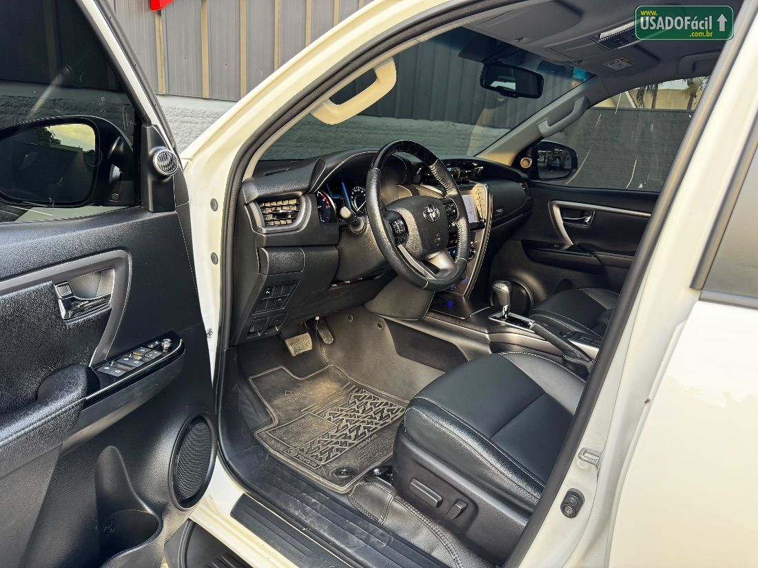 Toyota Hilux SW4 SRV 4x2 2.7 Automático Flex 2021/2021 — foto 9 de 23