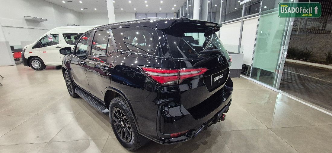 Toyota Hilux SW4 GRS 2.8 4x4 Turbo Automático Diesel 2022/2023 — foto 4 de 9