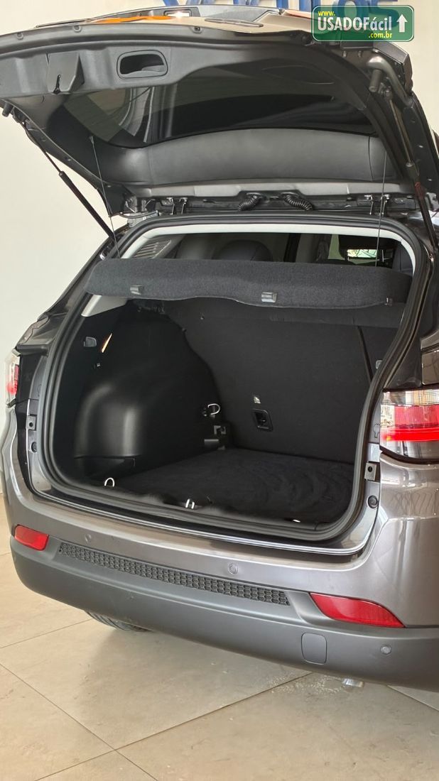 Jeep Compass Longitude Night Eagle 1.3 4x2 Automático Flex 2025/2026 — foto 10 de 15