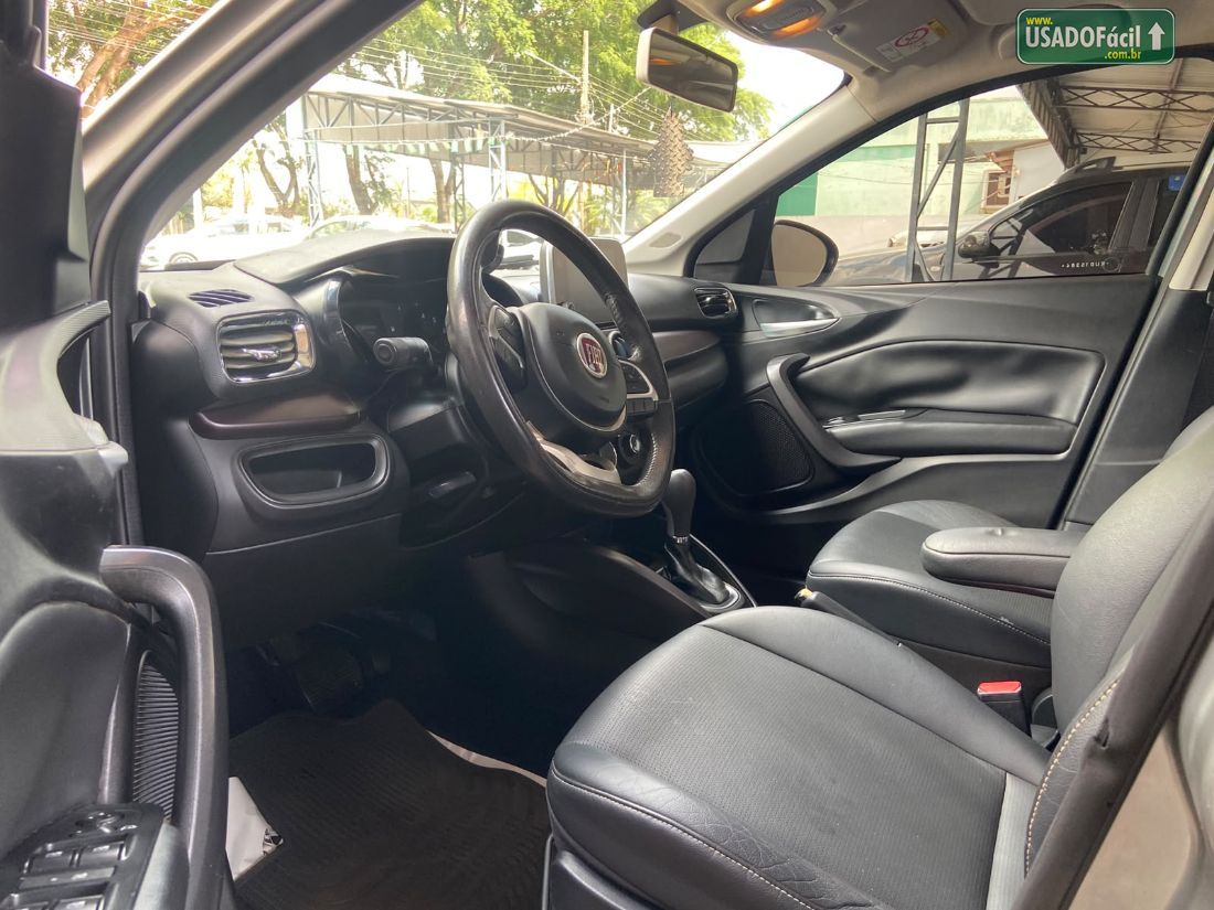 Fiat Cronos Precision 1.8 Automático Flex 2018/2019 — foto 7 de 9