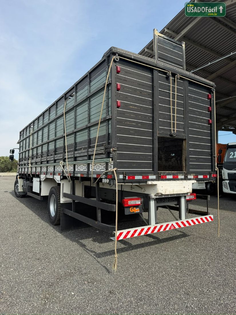 VOLVO volvo VM 270 4x2 2p diesel E5 2021/2021 — foto 3 de 12