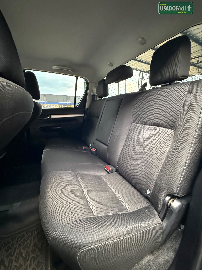 Toyota Hilux SR CD 2.8 4X4 TDI Automático Diesel 2024/2025 — foto 12 de 13