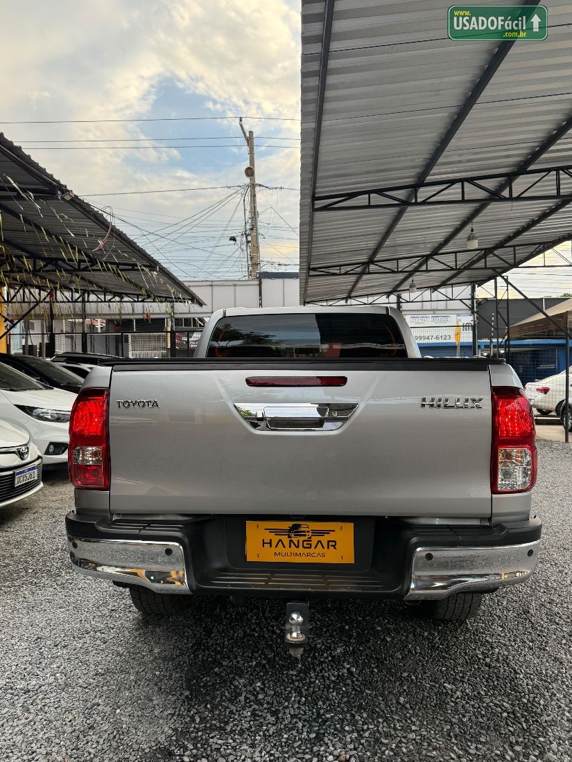 Toyota Hilux SR CD 2.8 4X4 TDI Automático Diesel 2024/2025 — foto 9 de 13